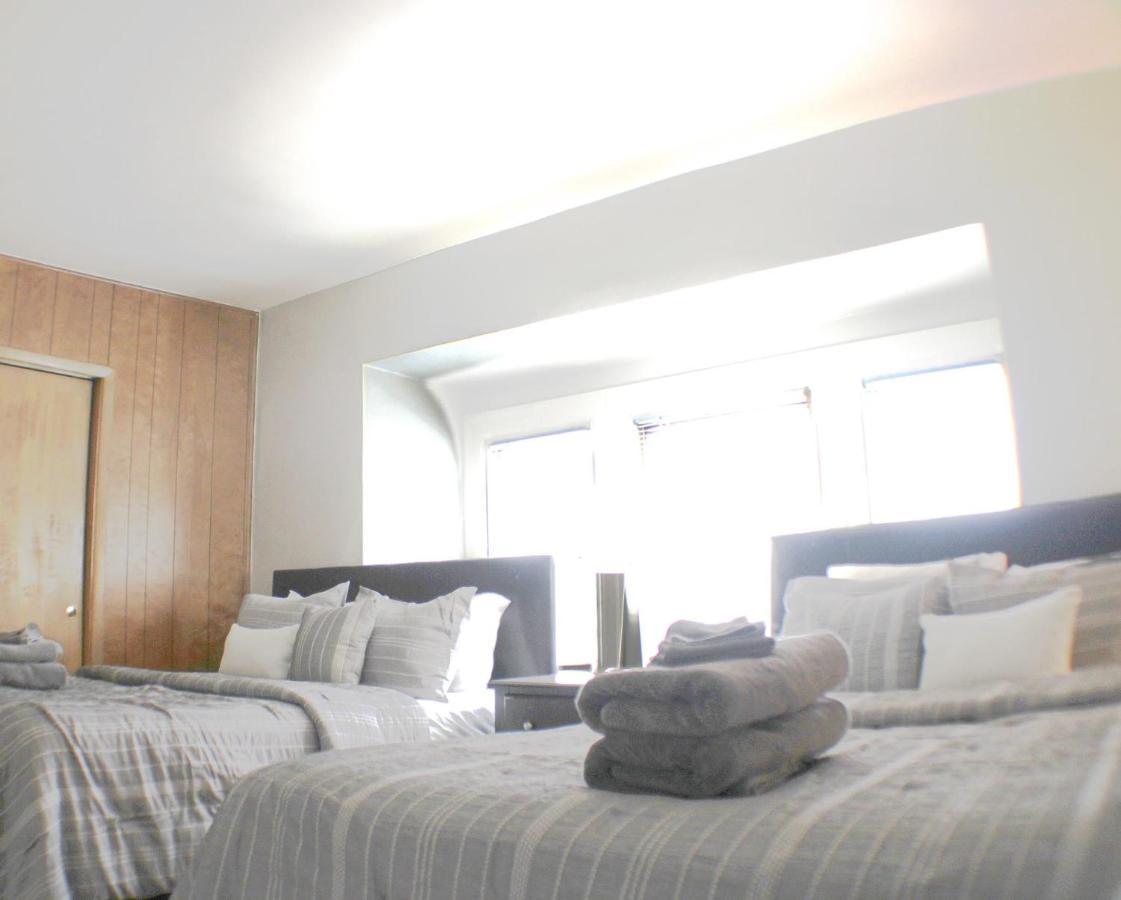 Steps Away From Hospital - 2 Queen Bed - City View ピッツバーグ エクステリア 写真